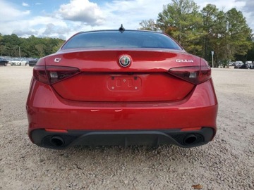 Alfa Romeo Giulia II Sedan Facelifting 2.0 Turbo 280KM 2023 Alfa Romeo Giulia Ti 2023 2.0l 2.0 Benzyna 280KM, zdjęcie 2