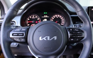 Kia Stonic I Crossover Facelifting 1.0 T-GDI 100KM 2023 Kia Stonic 1.0 R-GDI 100KM L Business Line Salon PL Serwis ASO 1 wl. Kamera, zdjęcie 22