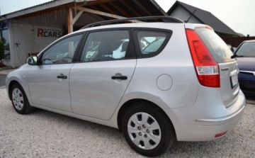 Hyundai i30 I CW 1.6 DOHC CVVT 126KM 2009 Hyundai i30 1.6 - Bezwypadkowe - Klimatyzacja - Bez korozji - 1 wlasciciel, zdjęcie 15