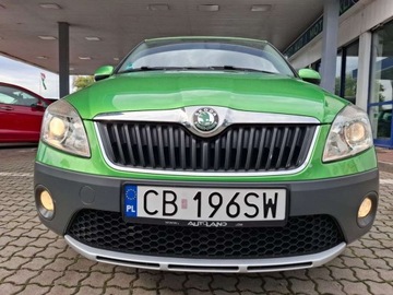 Skoda Fabia II Kombi Facelifting 1.2 TSI 85KM 2011 Skoda Fabia Limitowana Wersja Scout 1.2 Benzyna 86KM, zdjęcie 16