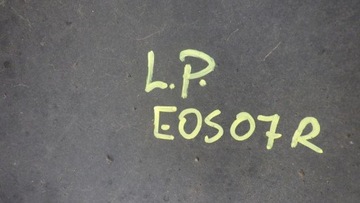 PODBĚH LEVÝ PŘEDNÍ VW EOS 1Q0805977B