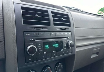 Dodge Nitro 2008 Dodge Nitro Dodge Nitro 3.7 V6 SLT 4WD 3.7 Benzyna 210KM, zdjęcie 12