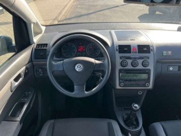 Volkswagen Touran I 1.9 TDI 105KM 2010 Volkswagen Touran 1.9 TDI Klimatyzacja Parktronic tyl El.szyby El.lusterka, zdjęcie 8