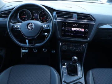 Volkswagen Tiguan II SUV 1.5 TSI EVO 130KM 2020 VW Tiguan 1.5 TSI, Serwis ASO, Navi, Klima, zdjęcie 6