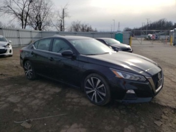 Nissan Altima V 2019 Nissan Altima NISSAN ALTIMA SR, 2019r., 2.5L, zdjęcie 1