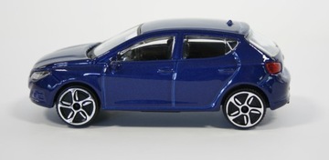 ГОРОД ББУРАГО Карусель + автомобиль 1:43 18-31520