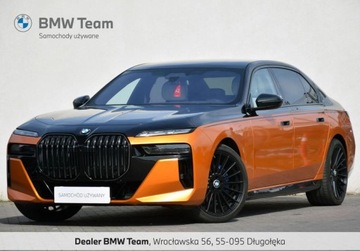 BMW Seria 7 G70 Sedan 3.0 40d 299KM 2023 BMW Seria 7 740d 300KM xDrive Individual Bowers Wilkins M Pakiet Salon PL