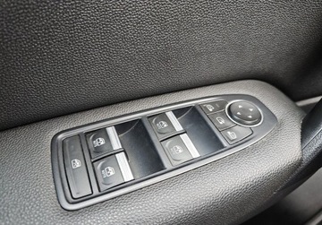 Renault Captur II Crossover 1.3 TCe 130KM 2020 Renault Captur 1.3 TCe 130KM EDC 1.3 Benzyna 130KM, zdjęcie 27