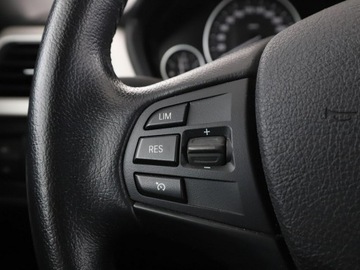 BMW Seria 3 F30-F31-F34 Limuzyna 2.0 318d 143KM 2015 BMW 3GT bi-xenon/LED skóra navi klima auto, zdjęcie 29