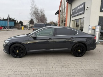 Volkswagen Passat B8 Limousine 1.6 TDI BlueMotion Technology 120KM 2016 Volkswagen Passat Virtual Cockpit*Podgrzewana kier, zdjęcie 9
