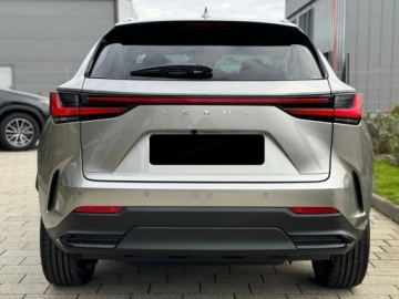 Lexus NX II SUV Facelifting 2.5 450h+ 292KM 2025 Od ręki - 450h+ Omotenashi 2.5 Plug-in Hybrid 292KM | Podgrzewane fotele!, zdjęcie 3