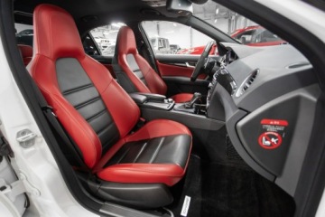 Mercedes Klasa C W205 2013 Mercedes C 63 AMG Performance Edition 1 of 20., zdjęcie 27