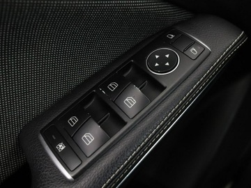 Mercedes Klasa A W176 Hatchback 5d Facelifting 180 d 109KM 2017 Mercedes A 180 półskóra kamera tempomat, zdjęcie 32