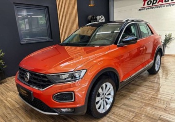 Volkswagen T-Roc I SUV 1.5 TSI ACT 150KM 2019 Volkswagen T-Roc 1.5TSI 150KM bezwypadkowy DSG VIRTUAL FULL LED KAMERA, zdjęcie 3