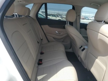 Mercedes GLC C254/X254 2022 Mercedes-Benz GLC 300 4Matic 2022, od ubezpieczalni 2.0 Benzyna 255KM, zdjęcie 8