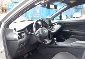 Toyota C-HR I Crossover 1.8 Hybrid 122KM 2017 Toyota C-HR Okazja 1.8 Hybryda 122KM, zdjęcie 19