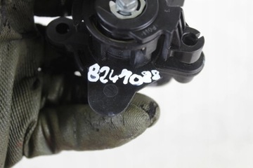 ВСТАВКА ЗАМКА БАГАЖНИКА BMW E60 8247088