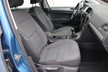 Volkswagen Golf VII Variant 1.6 TDI CR DPF BlueMotion Technology 105KM 2014 VW Golf 1.6 TDI, Salon Polska, Serwis ASO, Klima, zdjęcie 8