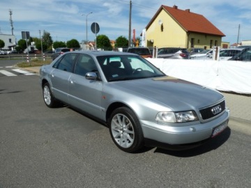 Audi A8 D2 Sedan 3.7 230KM 1996 Audi A8 AUTOMATSKORYKLIMATYZACJAXENONY 3.7 Benzyna 230KM, zdjęcie 4