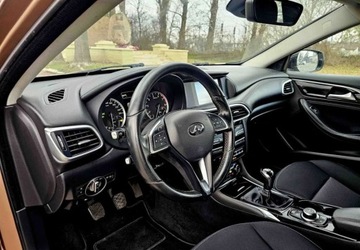 Infiniti Q30 1.6T 122KM 2016 Infiniti Q30 Infiniti Q30 1.6t Premium 1.6 Benzyna 122KM, zdjęcie 16