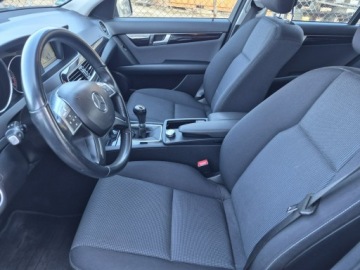 Mercedes Klasa C W204 Kombi T204 1.6 180 K BlueEFFICIENCY 156KM 2012 Mercedes C 180 Benzyna, 156KM, Nawigacja, zdjęcie 16