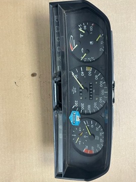 MERCEDES W201 LICZNIK 2015420066