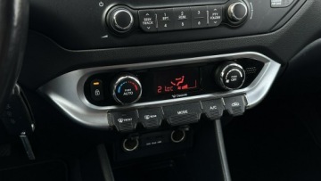 Kia Rio III Hatchback 3d 1.4 DOHC CVVT 109KM 2014 Kia Rio Benzyna Zarejestrowany Ubezpieczony, zdjęcie 29