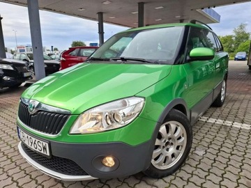 Skoda Fabia II Kombi Facelifting 1.2 TSI 85KM 2011 Skoda Fabia Limitowana Wersja Scout 1.2 Benzyna 86KM, zdjęcie 4
