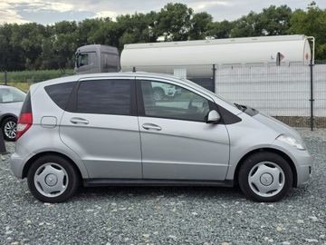 Mercedes Klasa A W169 Limuzyna 2.0 180 CDI 109KM 2011 Mercedes A 180 2.0CDi 109KM 2011 Klimatyzacja, zdjęcie 9