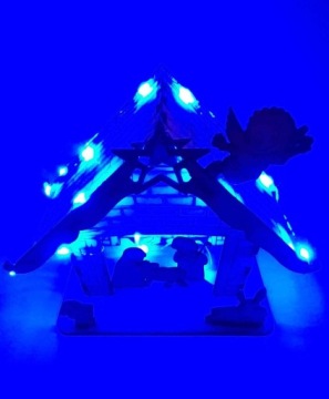 Вертеп с деревянной конюшней со светодиодной подсветкой