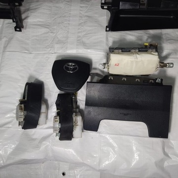 RAV4 IV 2013- СИДЕНЬЯ НА ПАНЕЛИ КОНСОЛИ, ПОДУШКИ БЕЗОПАСНОСТИ, ПОДУШКИ