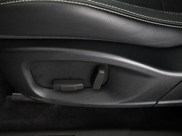 Jaguar E-Pace SUV 2.0 i4D 180KM 2017 Jaguar E-Pace 4x4 automat skóra full LED navi, zdjęcie 36