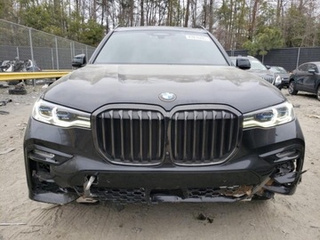 BMW X7 2022 BMW X7 M50I 2022 4.4l 4.4 Benzyna 523KM, zdjęcie 5