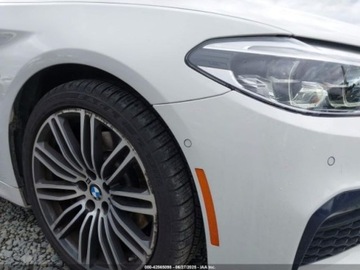 BMW Seria 5 G30-G31 2019 BMW Seria 5 2019 BMW 530E IPERFORMANCE 2.0 Hybryda Plug-in 180KM, zdjęcie 5