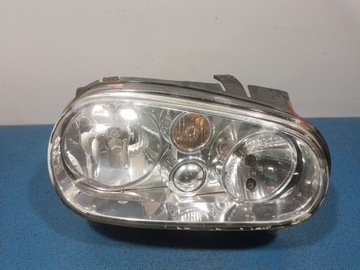 VW GOLF IV REFLEKTOR PRAWY