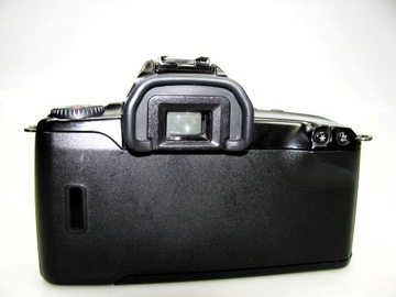 КАМЕРА CANON EOS 500 — корпус