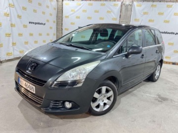 Peugeot 5008 I Minivan 1.6 HDi FAP 115KM 2013 Peugeot 5008 Style 1.6hdi 115KM 7-osob Sprawdz 1.6 Diesel 115KM, zdjęcie 7