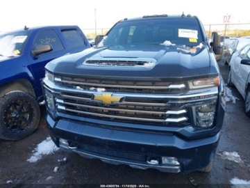 Chevrolet Silverado II 2020 Chevrolet Silverado 2020r., 4x4, 6.6L 6.6 Diesel 445KM, zdjęcie 6