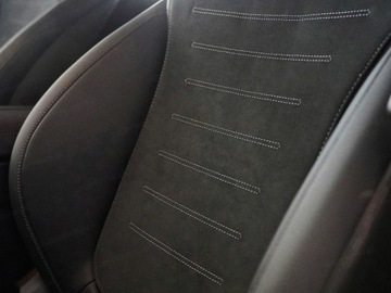 Mercedes GLC C254/X254 Coupe 2.0 220d 197KM 2025 MERCEDES-BENZ GLC 220 d 4-Matic AMG Line Suv 197KM 2025, zdjęcie 9