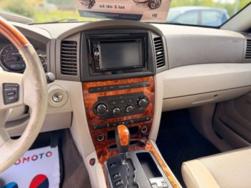 Jeep Grand Cherokee III 5.7 i V8 4WD 326KM 2009 Jeep Grand Cherokee Swietny stan V8 Overland 4x4 5.7 BenzynaLPG, zdjęcie 17