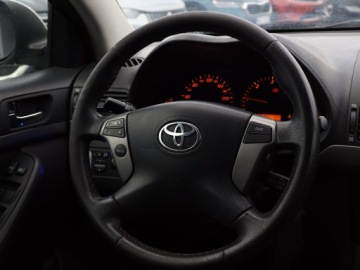 Toyota Avensis II Kombi 2.2 D-4D 177KM 2007 Toyota Avensis 2.2 D-CAT, 174 KM, HAK, Klima, zdjęcie 17