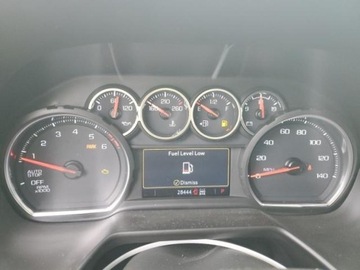 Chevrolet Suburban GMT900 2023 Chevrolet Suburban 2023, 5.3L, 4x4, LS, po gradobiciu 5.3 Benzyna 355KM, zdjęcie 10