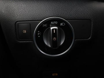 Mercedes Klasa B W246 Sports Tourer Facelifting 1.5 180 d 109KM 2017 Mercedes B 180 automat full LED navi klima, zdjęcie 32