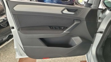 Volkswagen Touran III 1.6 TDI 110KM 2016 Volkswagen Touran TOURAN 7foteli Navi Aktywny tempomat Xenon Masaze MOZLIW, zdjęcie 7