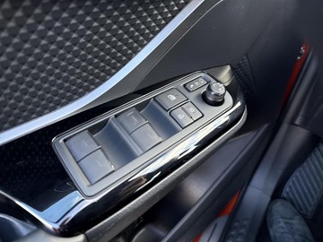 Toyota C-HR I Crossover Facelifting 2.0 Hybrid Dynamic Force 184KM 2021 Toyota C-HR 2.0 Hybrid GR Sport 2.0 Hybrid GR Spor, zdjęcie 21