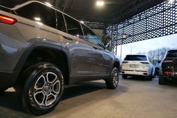 Jeep Grand Cherokee IV 2022 Jeep Grand Cherokee Trailhawk Panorama Alcantara Wentylacja Pneumat 2Zone, zdjęcie 33