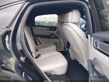 Porsche Cayenne III 2022 Porsche Cayenne S Coupe 2022 2.9 Benzyna 434KM, zdjęcie 13
