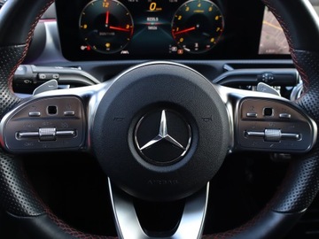 Mercedes Klasa A W177/V177 Hatchback 2.0 250 224KM 2018 Mercedes A A 250, Salon Polska, Serwis ASO, zdjęcie 19