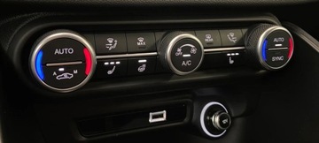 Alfa Romeo Giulia II Sedan Facelifting 2.0 Turbo 280KM 2023 Alfa Romeo Giulia Salon Polska Bezwypadkowy R Cars Warszawa 2.0 Benzyna, zdjęcie 26