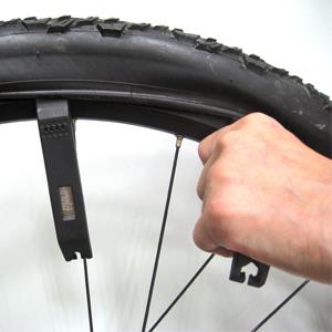 ВЕДРА ДЛЯ ВЕЛОСИПЕДНЫХ ШИН SuperB, СТАЛЬ С ПОКРЫТИЕМ